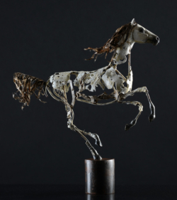 Andalou Andalou - Sculpture en fer, étain, papier mâché. Thierry Chollat sculpture Isère France