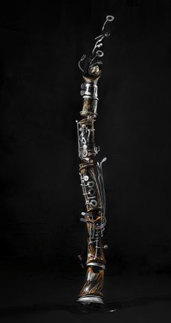 Fantaisie verticale Fantaisie verticale - Clarinette fer et bois cerisier - L 37 x l 140 x 196 - Sculpture Thierry Chollat - Photo Anthony Cottarel