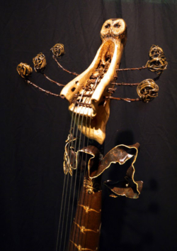 Pâmoison Pâmoison - Viole de gambe (basse de viole à six cordes) ©Thierry Chollat