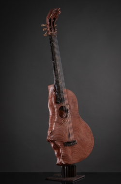Véhémente Véhémente - Guitare Fer et bois (séquoia et hêtre) Interprétations d'instruments de Musique ©Thierry Chollat