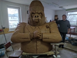 Gorille géant - travail de commande - Sculpture Thierry Chollat