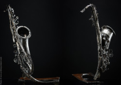Escapades nocturnes Escapades nocturnes Saxophone ténor en fer. L 90 x H 85 x l 54 Interprétations d'instruments de Musique ©Thierry Chollat