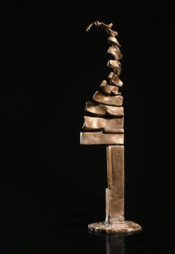 La Virevolte des ardentes La Virevolte des ardentes Touches de piano. Bronze - L13,5xh48xl12,5cm - Limité à 12 exemplaires, numérotés de 1 à 8 et de I à IV. Renseignements: thierry.chollat@laposte.net - Fonderie d'art Adobati.